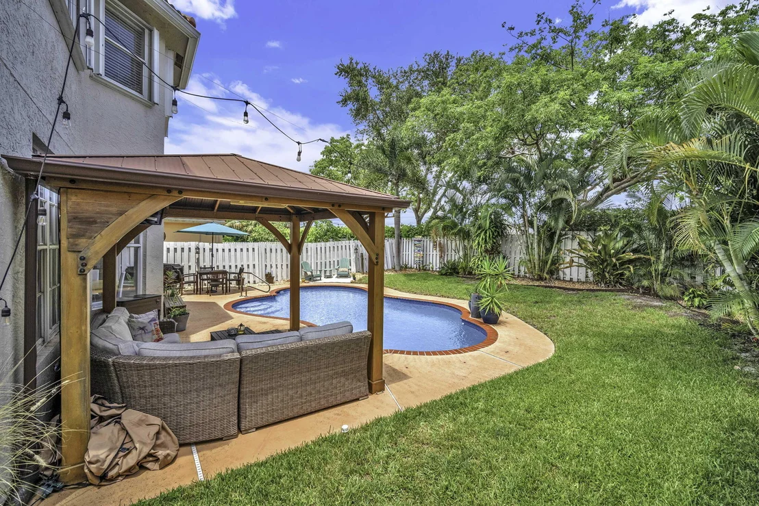 Photo of 7620 Thornlee Drive