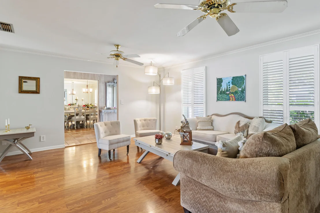 Photo of 1518 Point Way