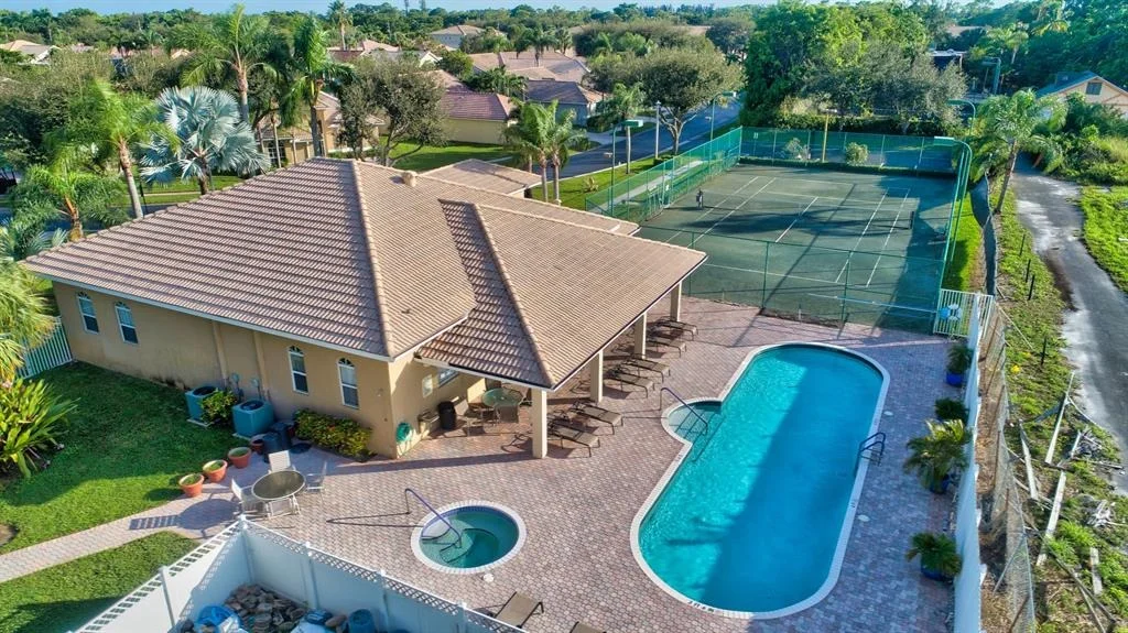 Photo of 5541 Grande Palm Circle