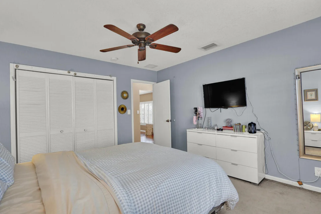 Photo of 21946 White Pine Terrace