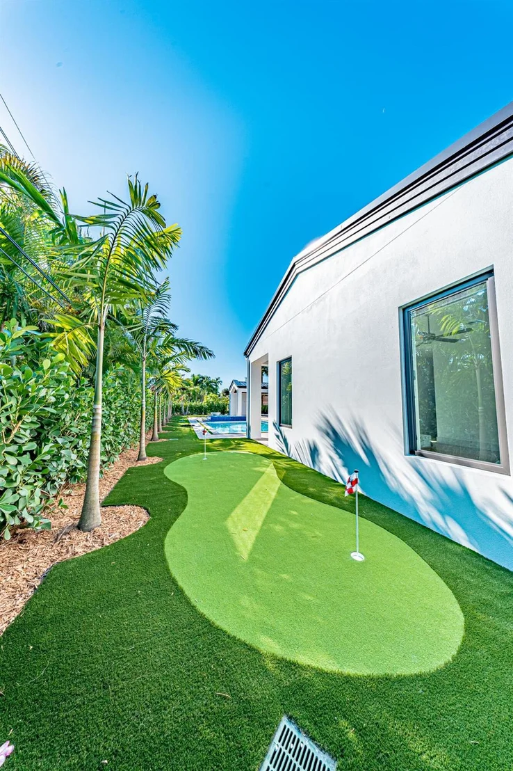 Photo of 3215 Palm Drive