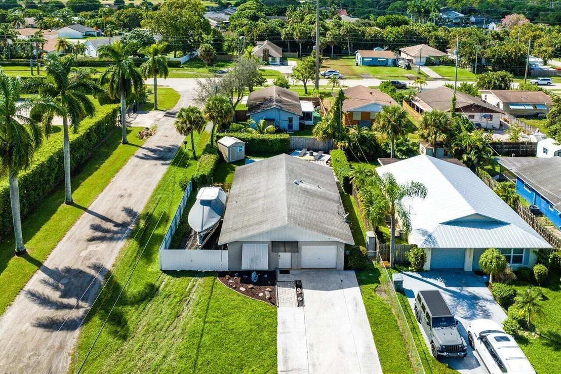 Photo of 7741 4th Terrace