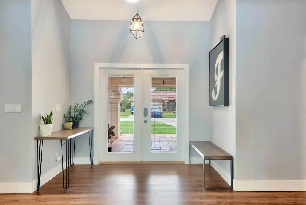 Photo of 9800 Sun Pointe Drive