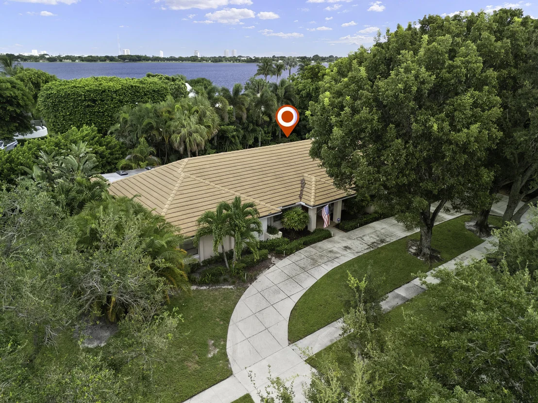 Photo of 2812 Embassy Drive
