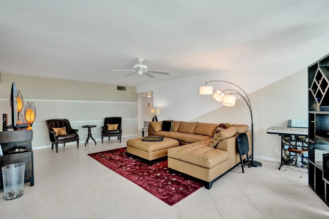 Photo of Unit 708 at 1360 S Ocean Boulevard