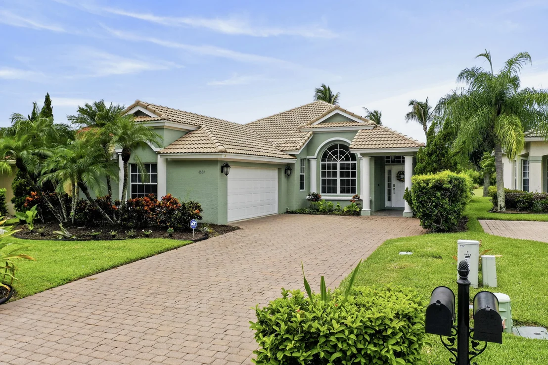 Photo of 4664 NW Red Maple Drive