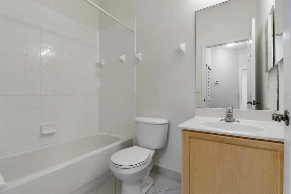 Photo of Unit H at 104 Lighthouse Circle