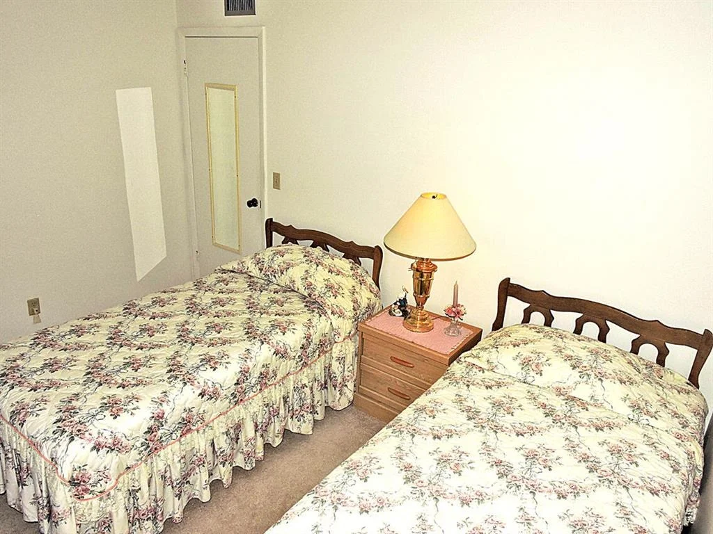 Photo of Unit D2 at 333 Pine Ridge Circle