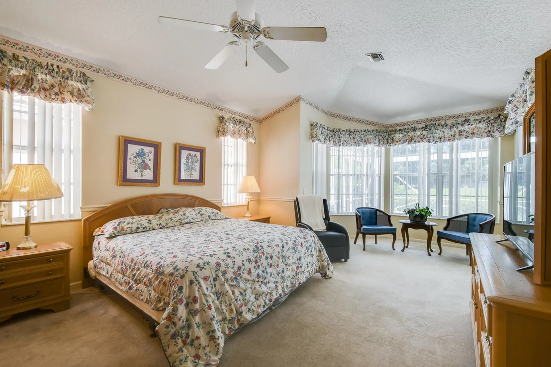Photo of 224 Eagleton Estate Boulevard