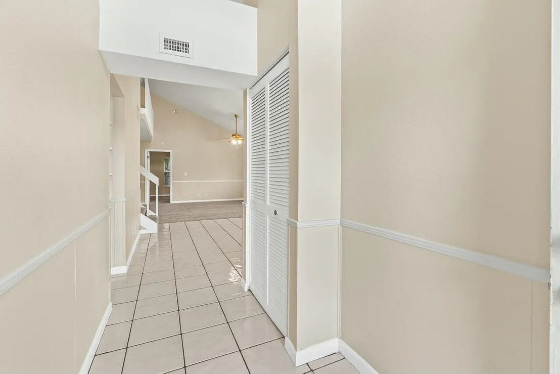 Photo of 262 Maplecrest Circle