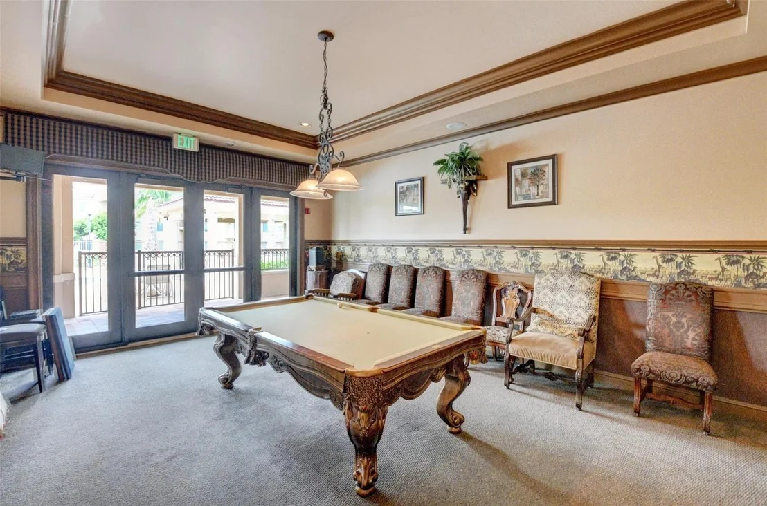 Photo of 809 Villa Circle