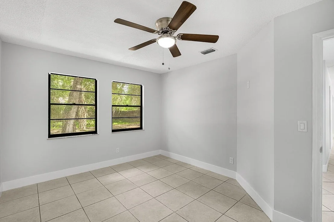 Photo of 10 47th Avenue