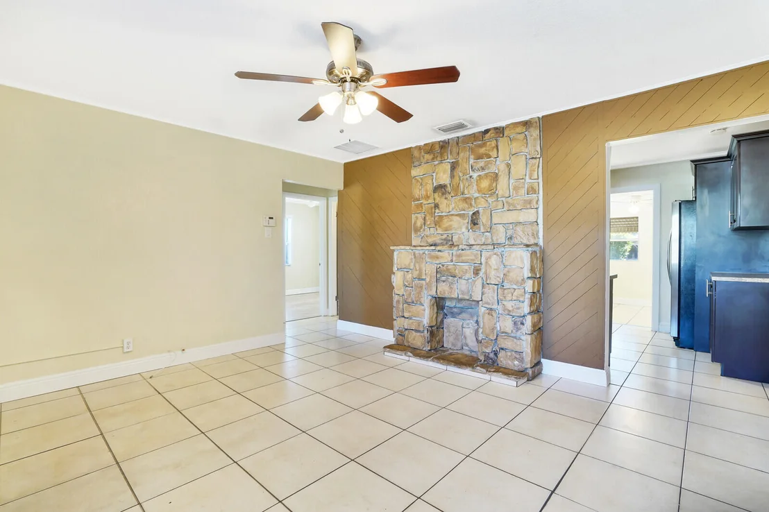 Photo of 3031 Scanlan Avenue