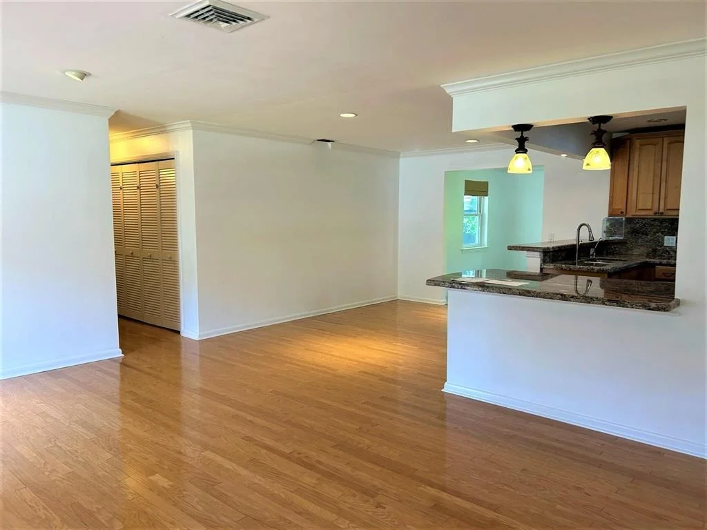 Photo of 368 Beacon Street