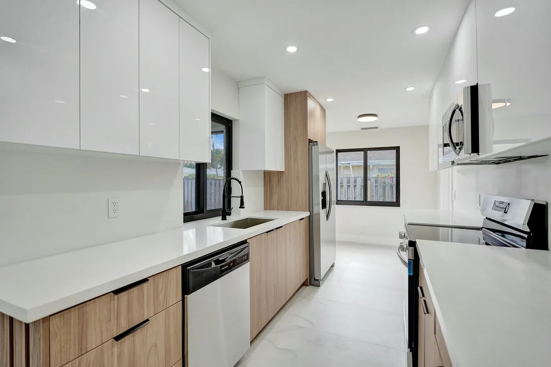 Photo of 728 Heron Drive