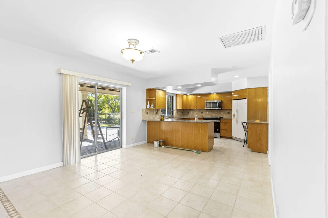 Photo of 2512 Lone Pine Road
