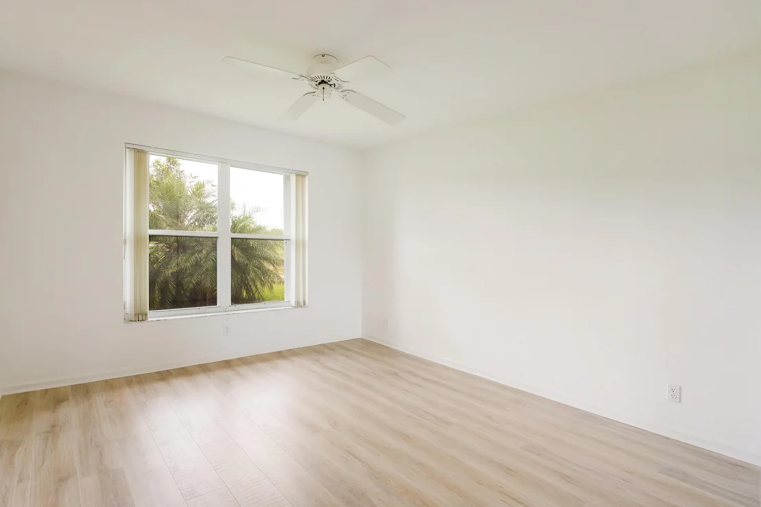 Photo of 6892 Grenelefe Road