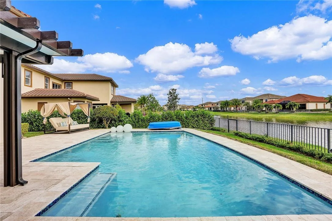 Photo of 8760 Lakeview Drive