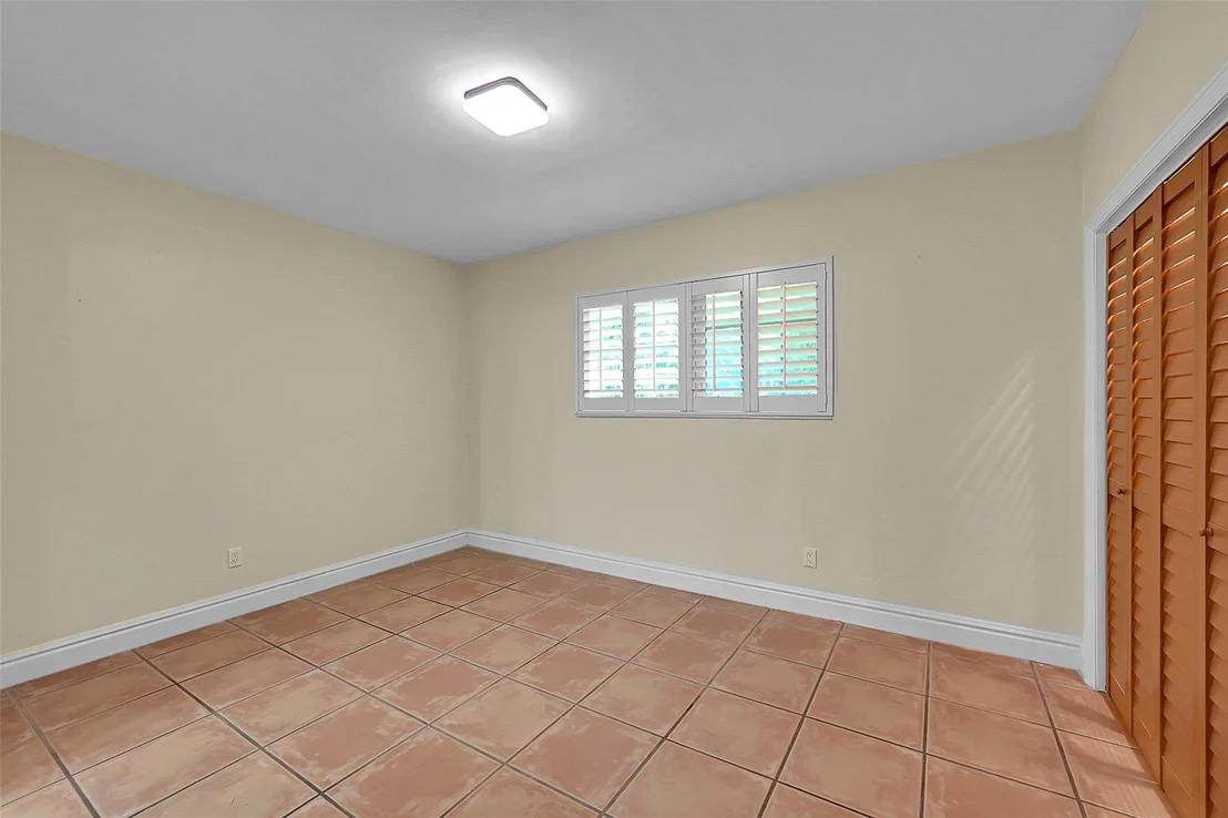 Photo of 1401 Red Road