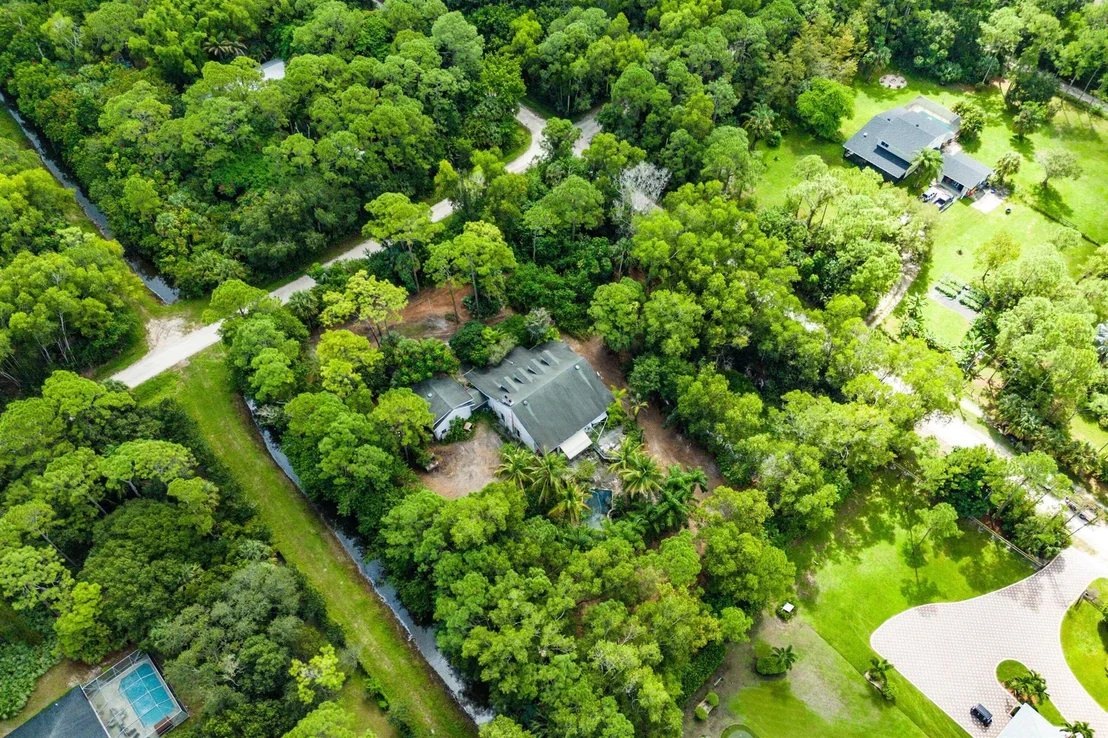 Photo of 16457 115th Avenue N