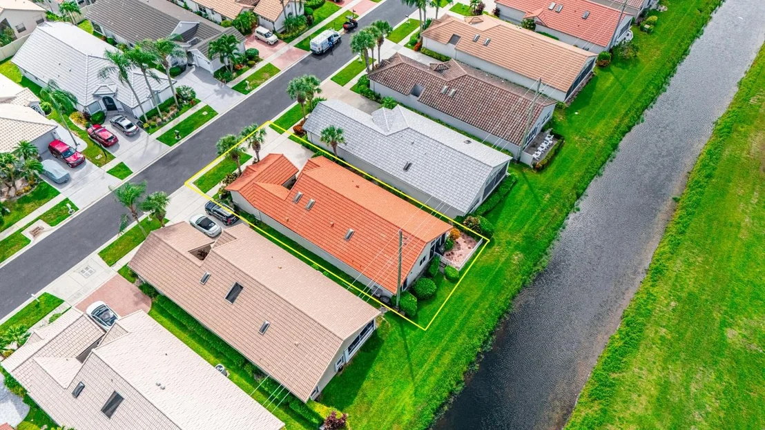 Photo of 6087 Bay Isles Drive