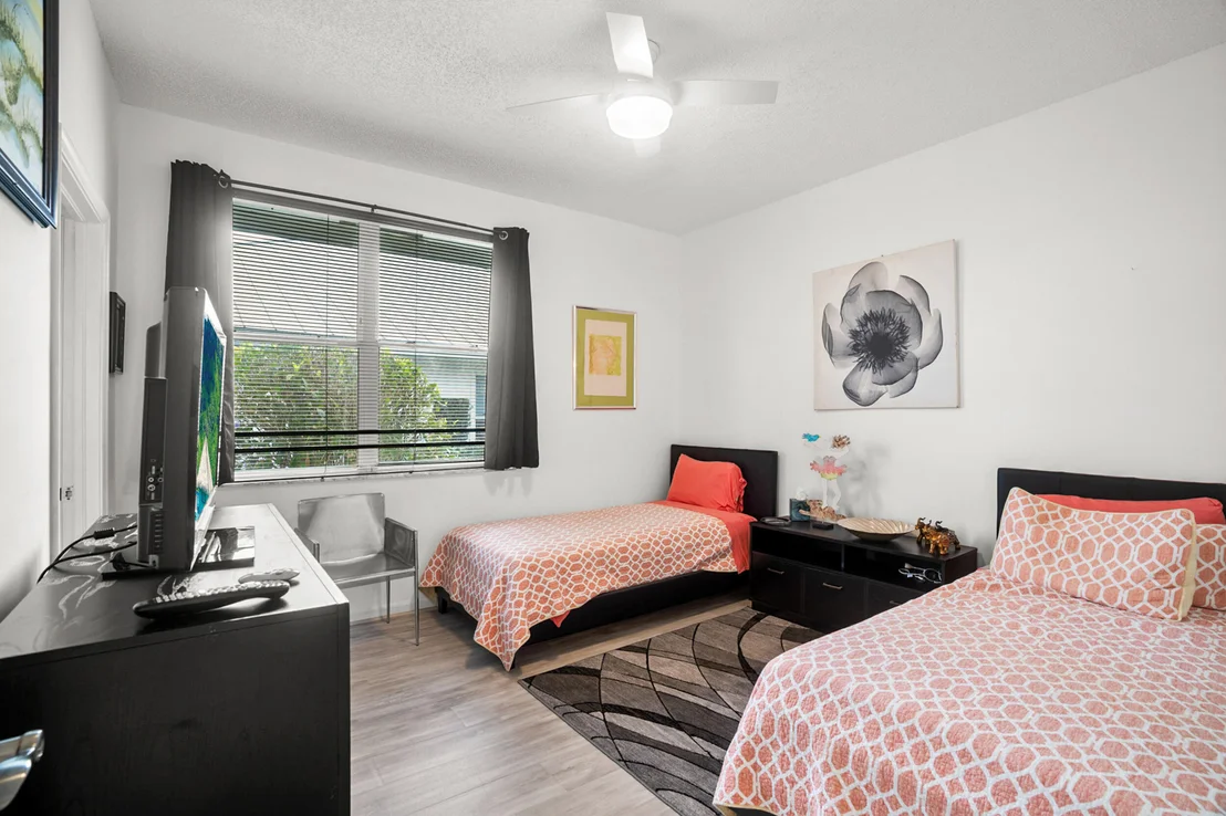 Photo of 7946 SHELBY Circle