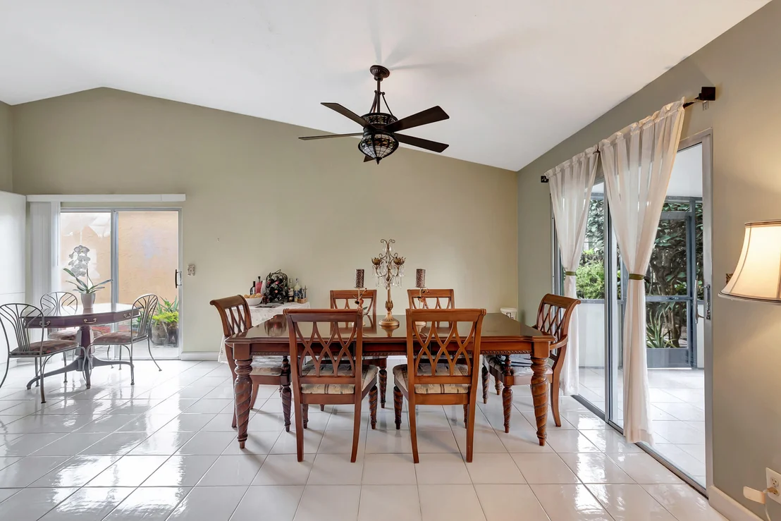 Photo of 9873 Robins Nest Road