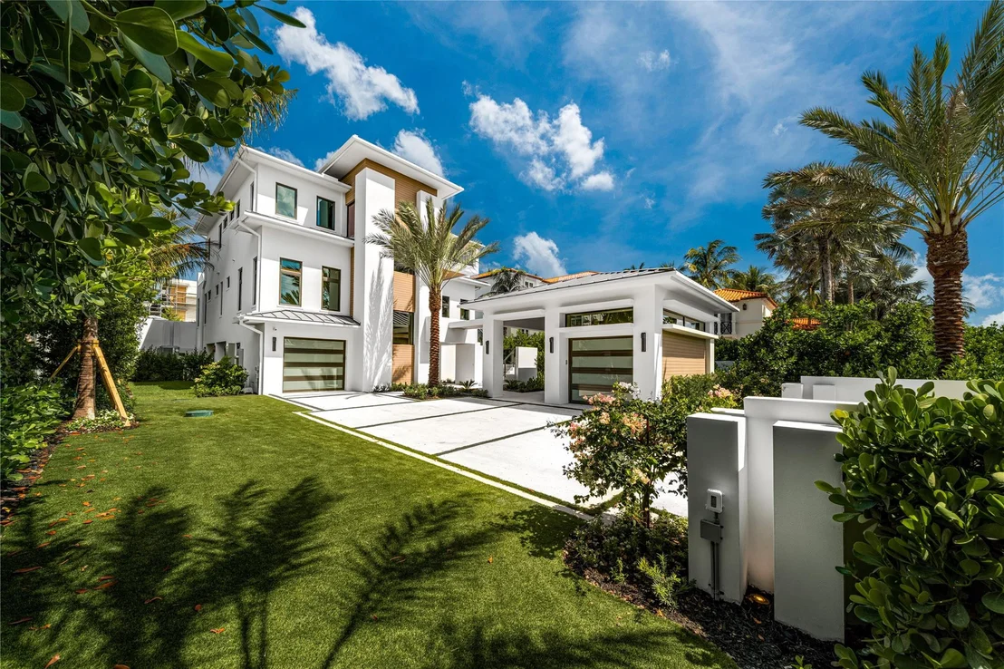 Photo of 6107 N Ocean Boulevard