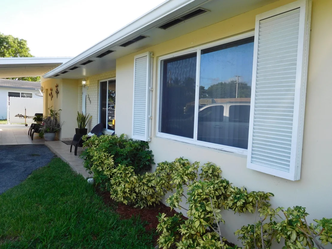 Photo of 349 Henthorne Drive