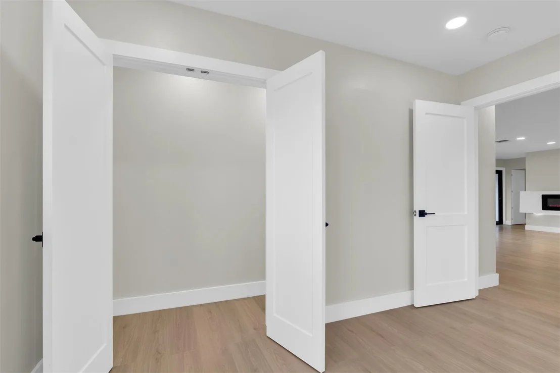 Photo of 812 SE 9th Terrace