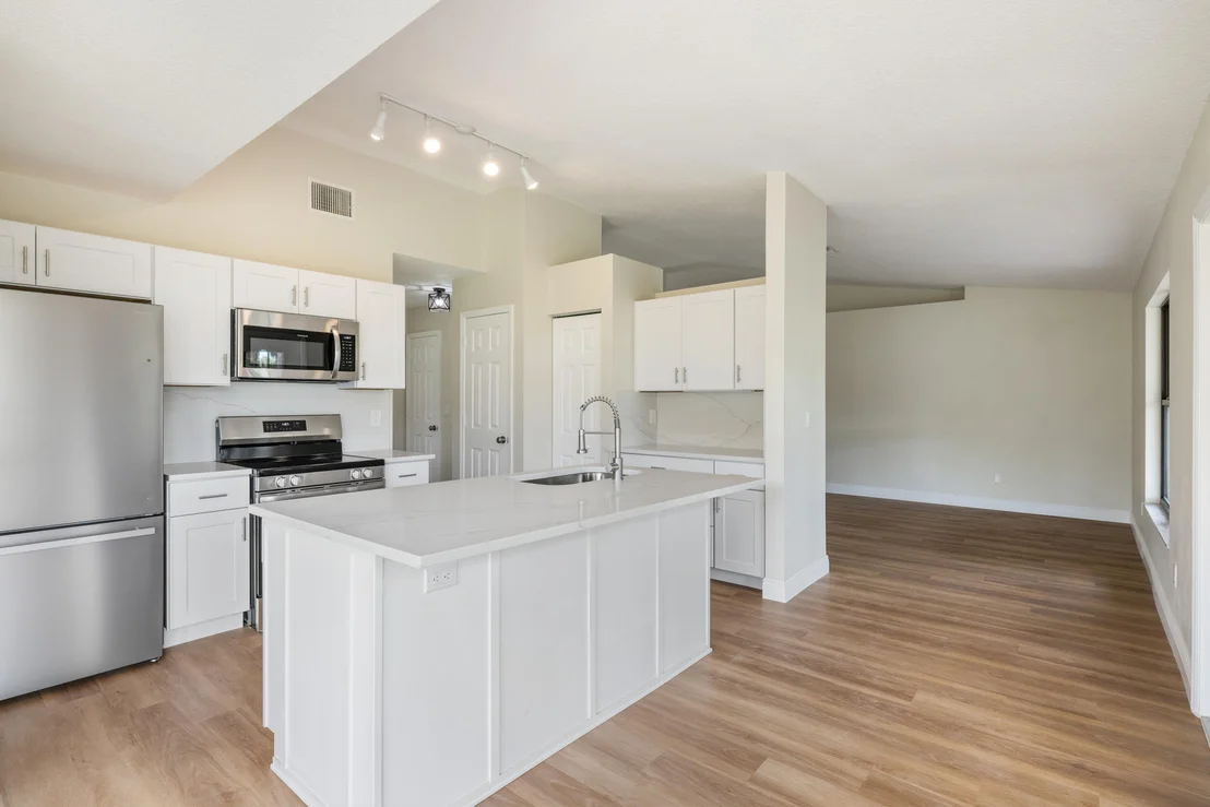 Photo of 186 24th Avenue