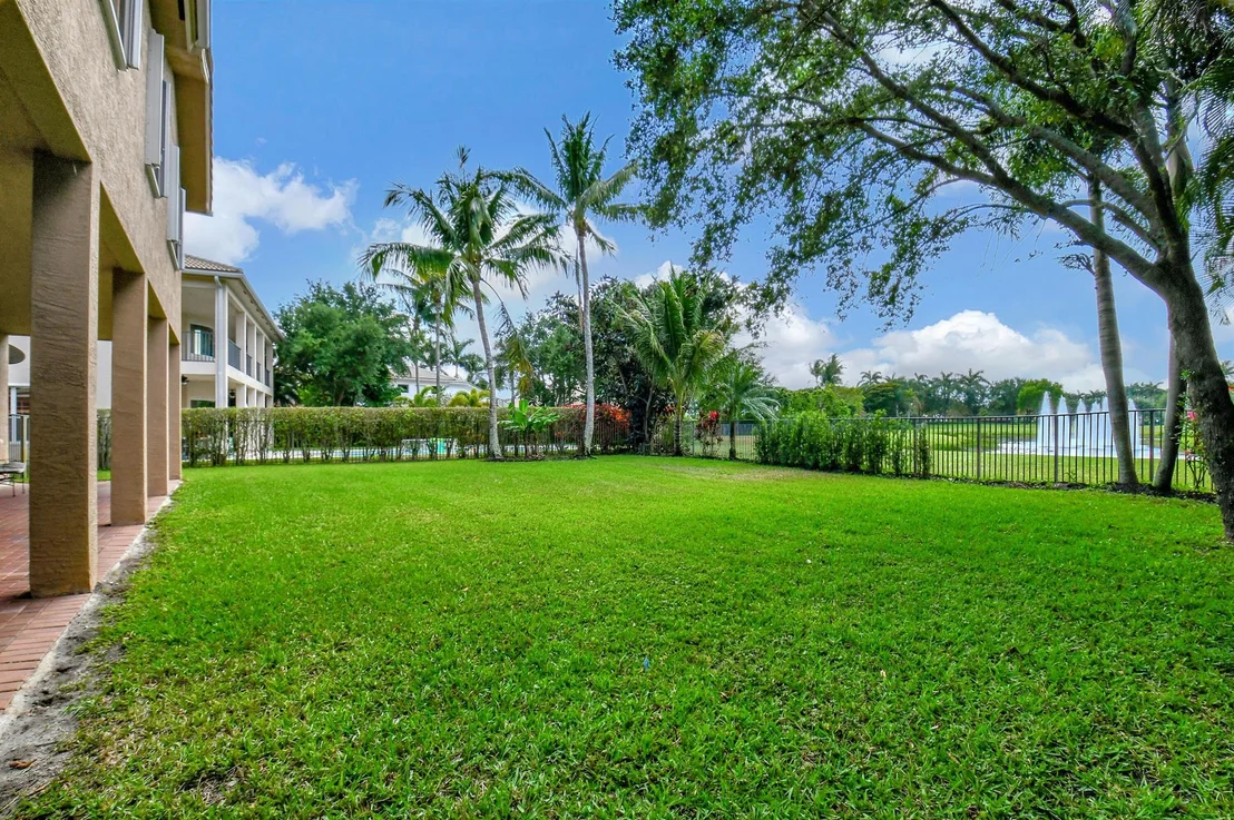 Photo of 10749 Castle Oak Drive