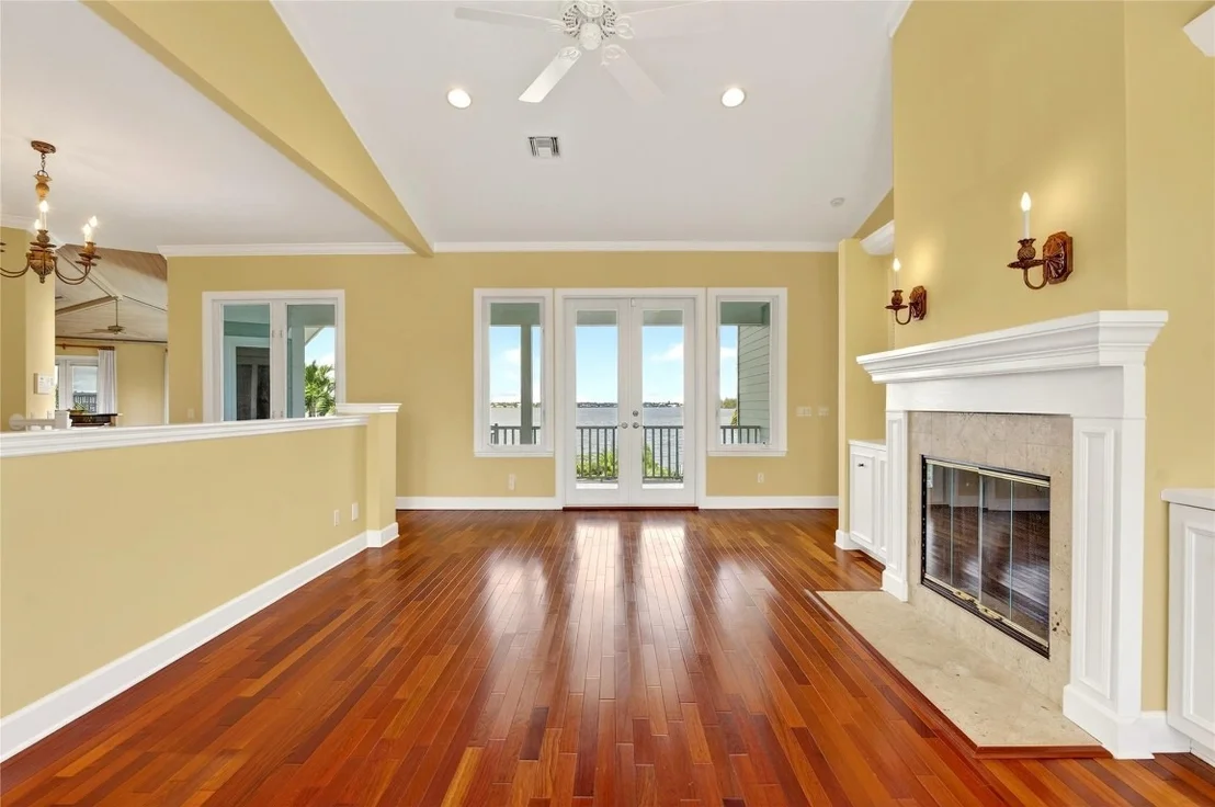 Photo of 505 Tulip Lane