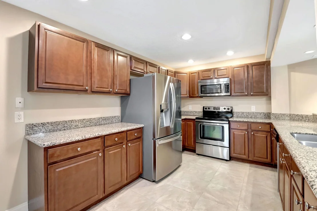 Photo of 737 NW 3rd Avenue
