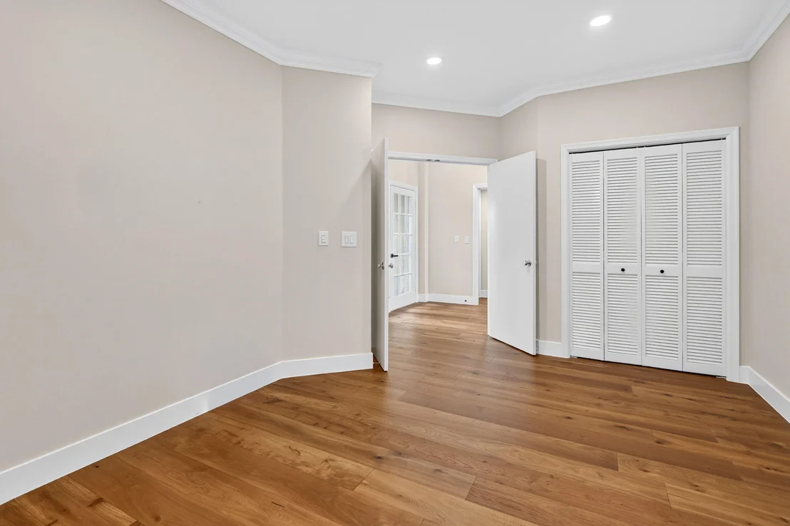 Photo of 5402 SE MEREDITH Terrace
