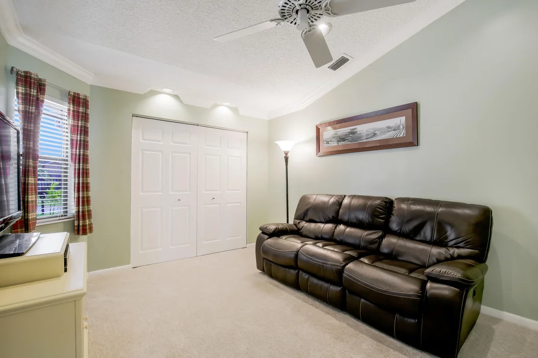 Photo of 33 Cedar Circle