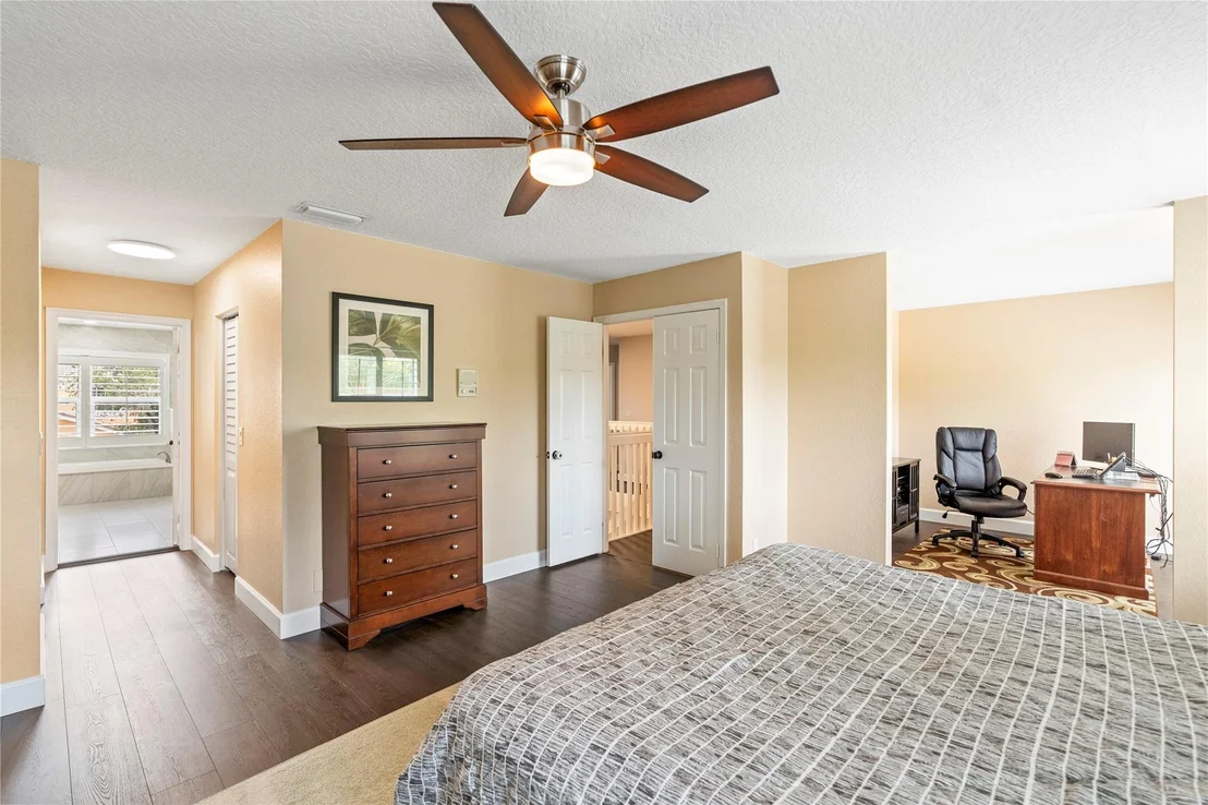 Photo of 18082 Clear Brook Circle