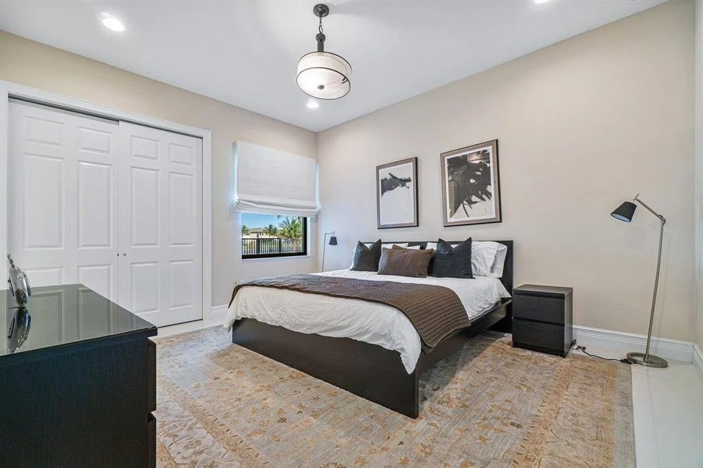 Photo of 16896 Pavilion Way