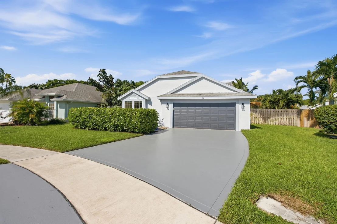 Photo of 14 HEATHER TRACE Drive