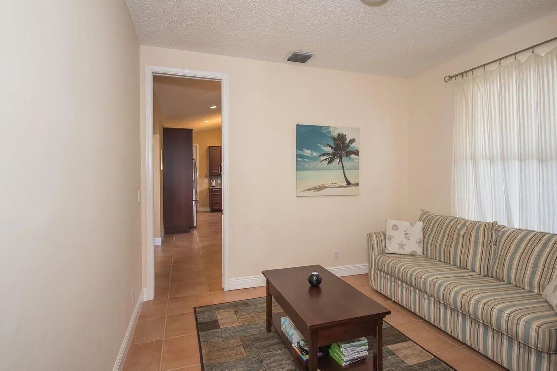 Photo of 7630 La Corniche Circle
