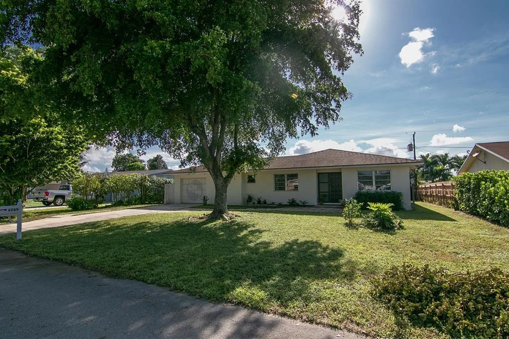 Photo of 6789 Boston Drive