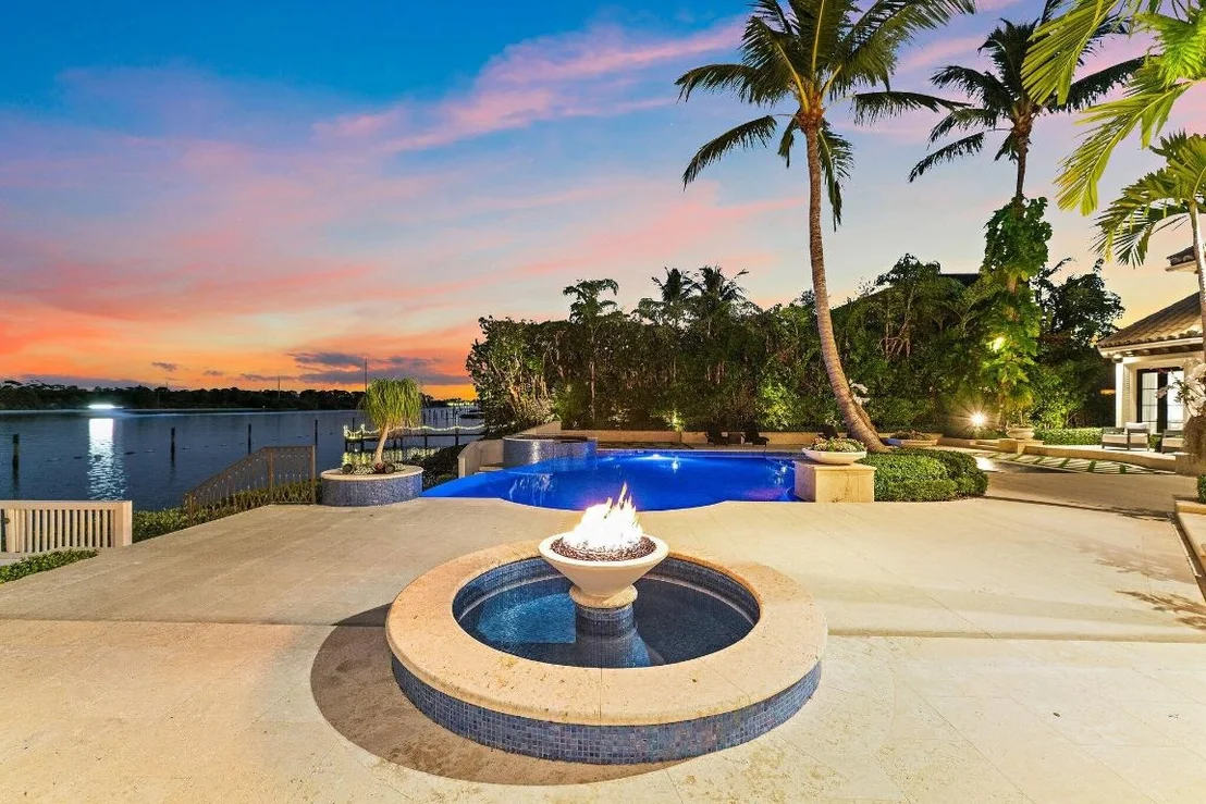 Photo of 372 Regatta Drive
