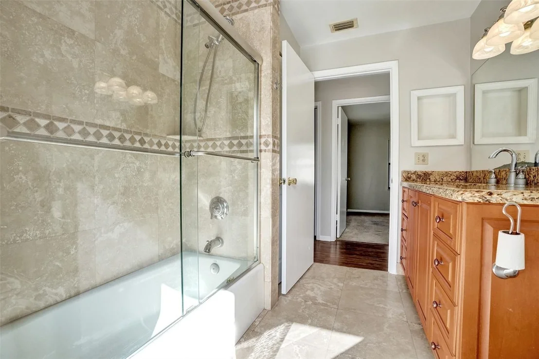 Photo of 9215 Sun Pointe Drive
