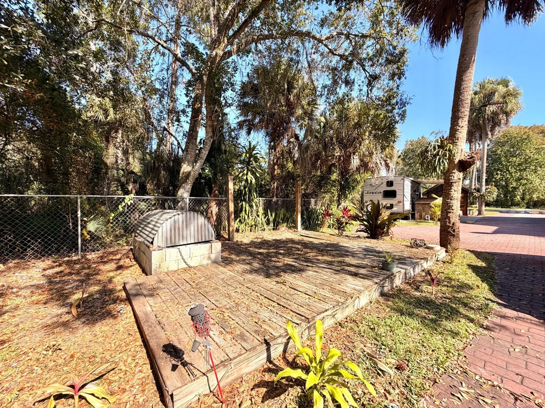 Photo of 505 SE 18th Way