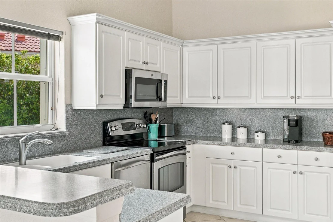 Photo of 1295 WINDSOR Lane