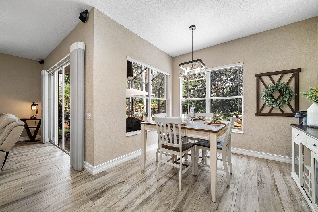 Photo of 8564 BREEZY OAK Way
