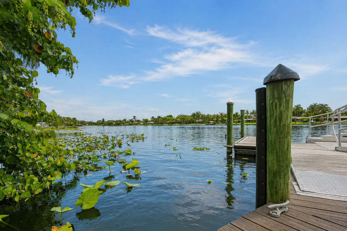 Photo of 2395 Edgewater Drive