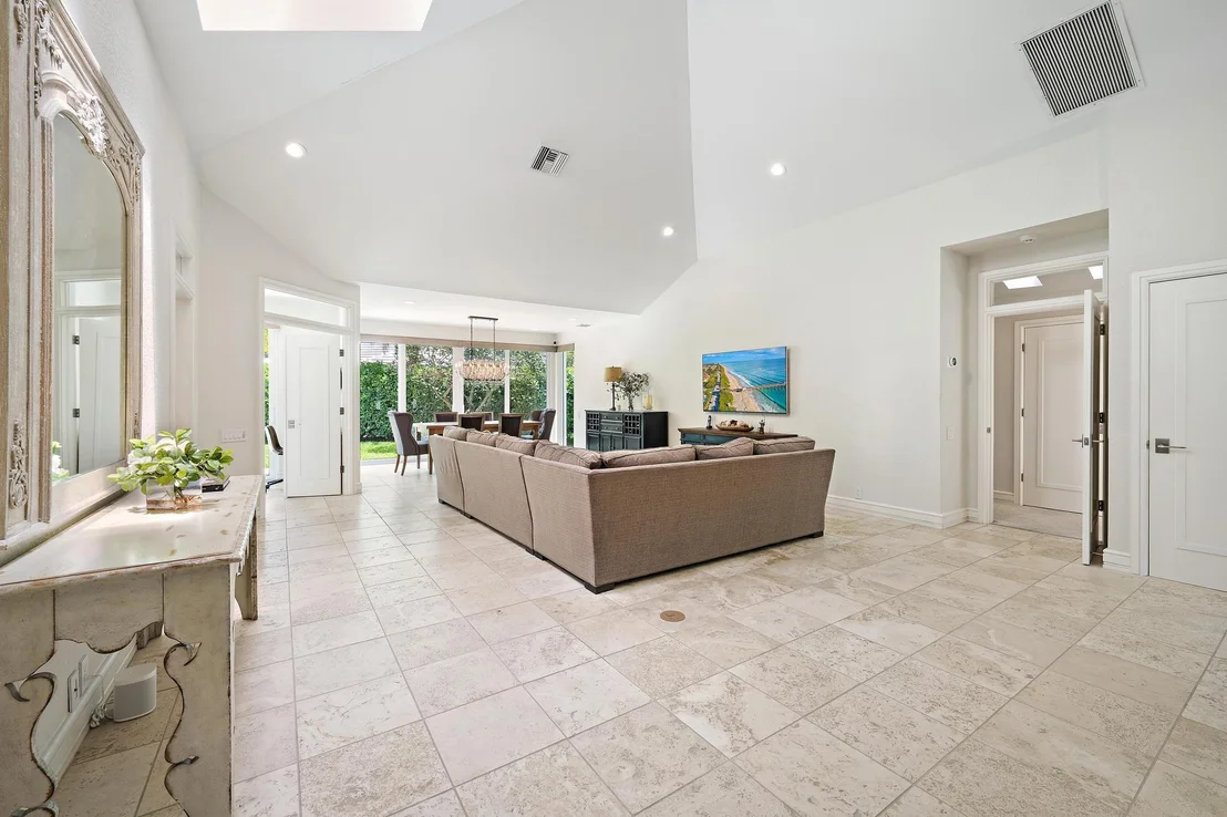 Photo of 4501 Captains Way