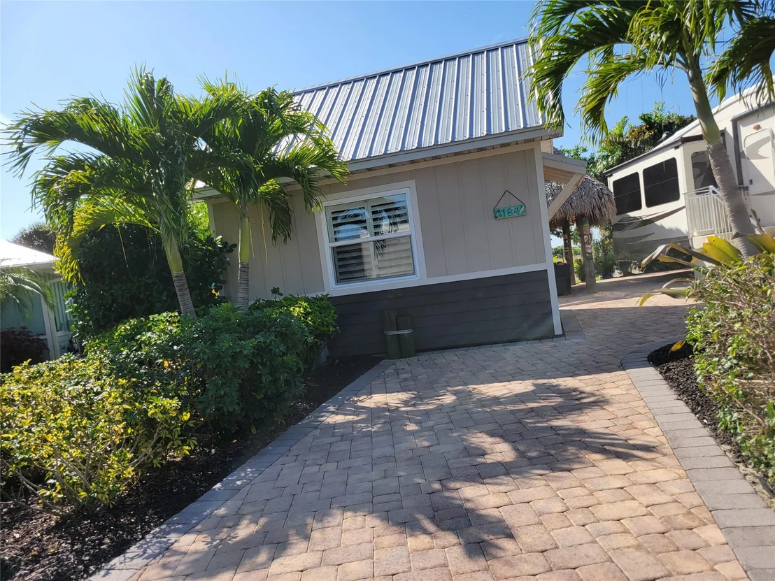 Photo of 628 SW 35th Trace