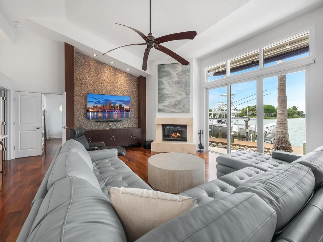 Photo of 118 Lands End Way